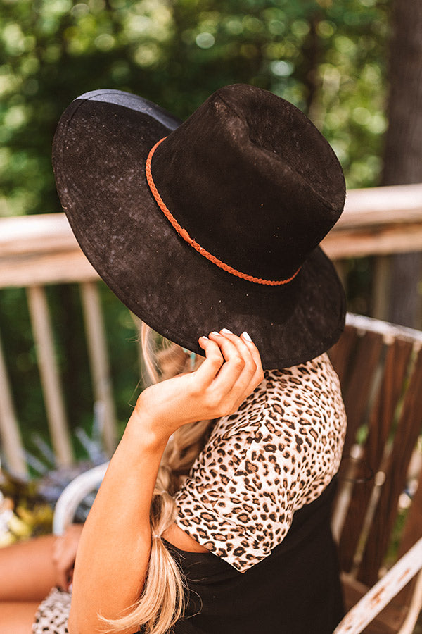 Outfit Goals Faux Suede Hat In Black