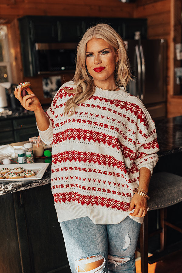 Wrapping Presents Sweater Curves Image - 3