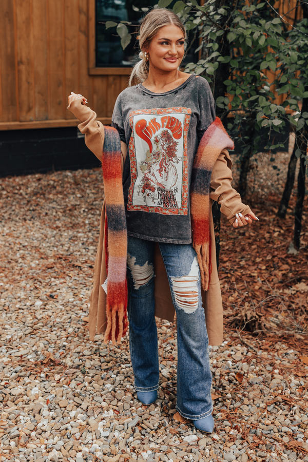 Pink Floyd Marquee London Distressed Graphic Tee in Vintage Black Image - 2