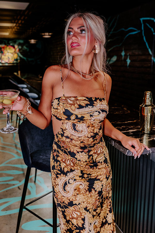 Feeling Confident Cut Out Midi Image - 5