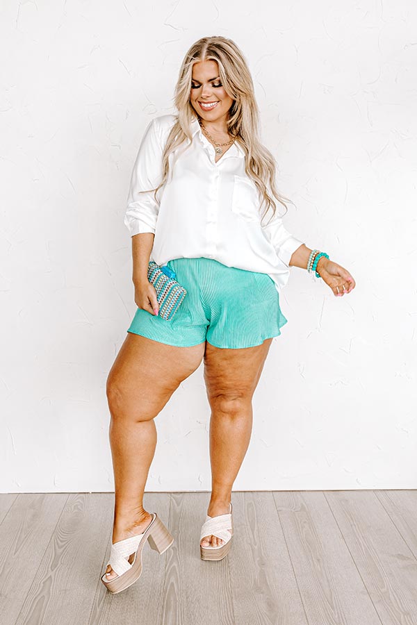 Tour The Town Pleated Shorts In Turquoise Curves