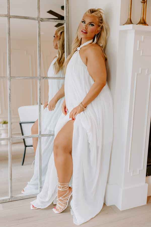 Reaching Out To You Maxi Curves Image - 3