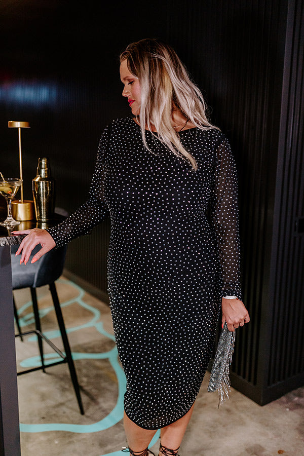 Strolling The Red Carpet Midi Curves Image - 4