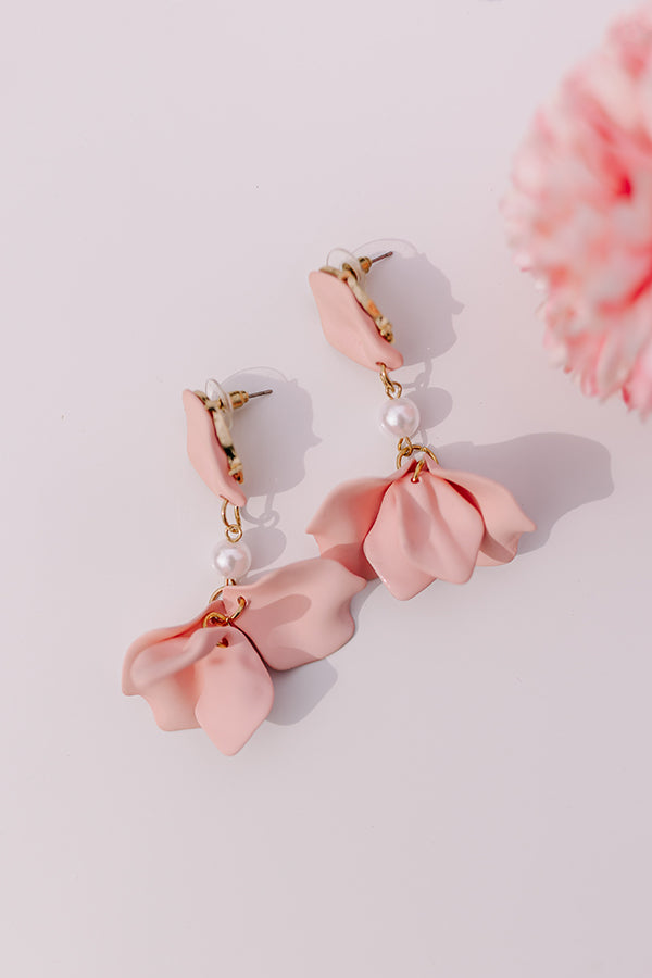 Chic And Sincere Earrings In Pink