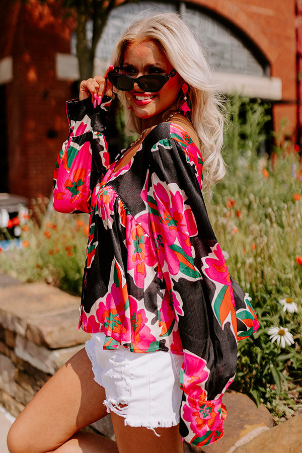 Garden Blooms Top in Black Image - 4