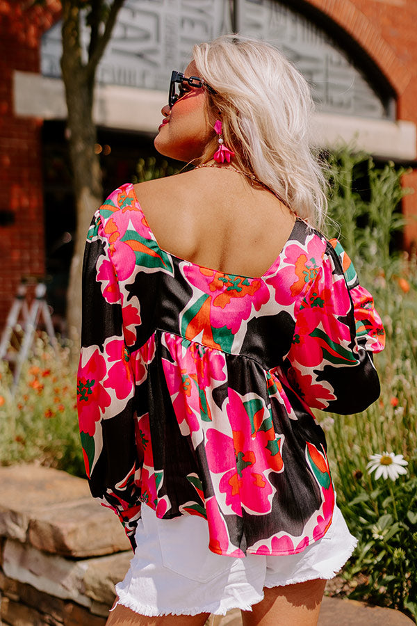 Garden Blooms Top in Black Image - 5