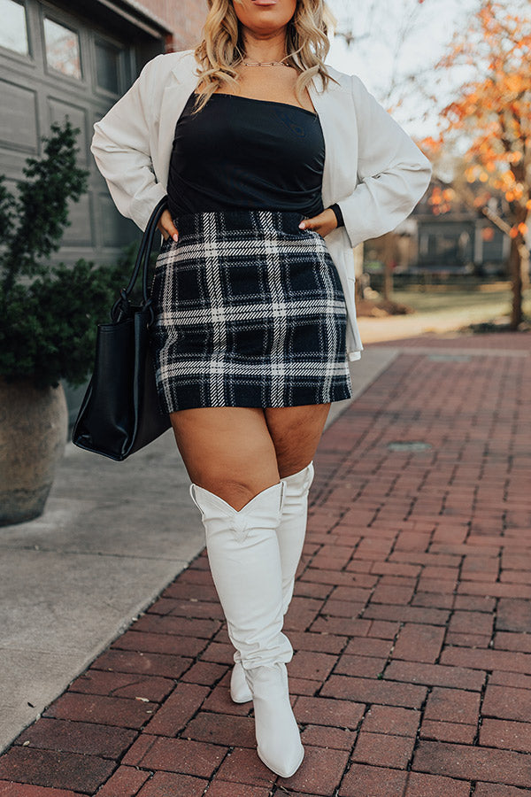 Cafe Patio Plaid Skirt in Black Curves
