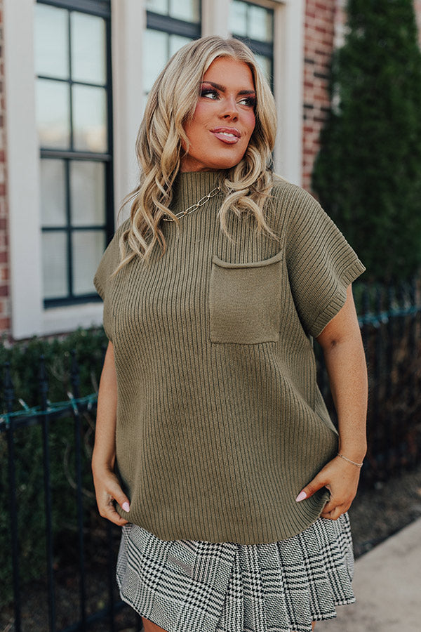 Sharp Witted Sweater Top In Olive Curves