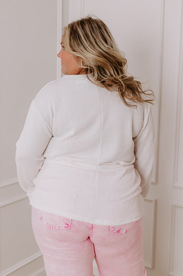 Casual Outing Ribbed Top In White Curves – Impressions Online Boutique