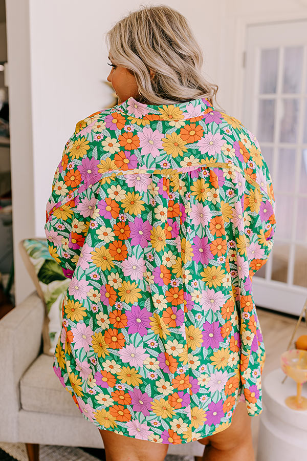 Flower Power Shift Top in Green Curves Image - 3