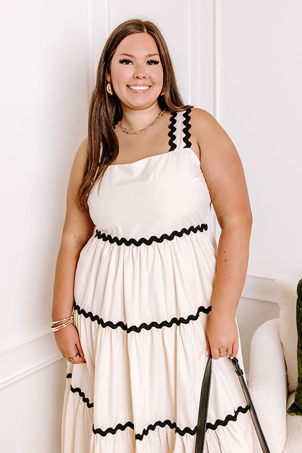 Patio Party Tiered Midi in French Vanilla Curves Image - 2