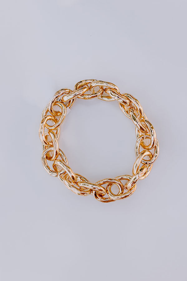 Cue The Chic Link Bracelet Image - 2