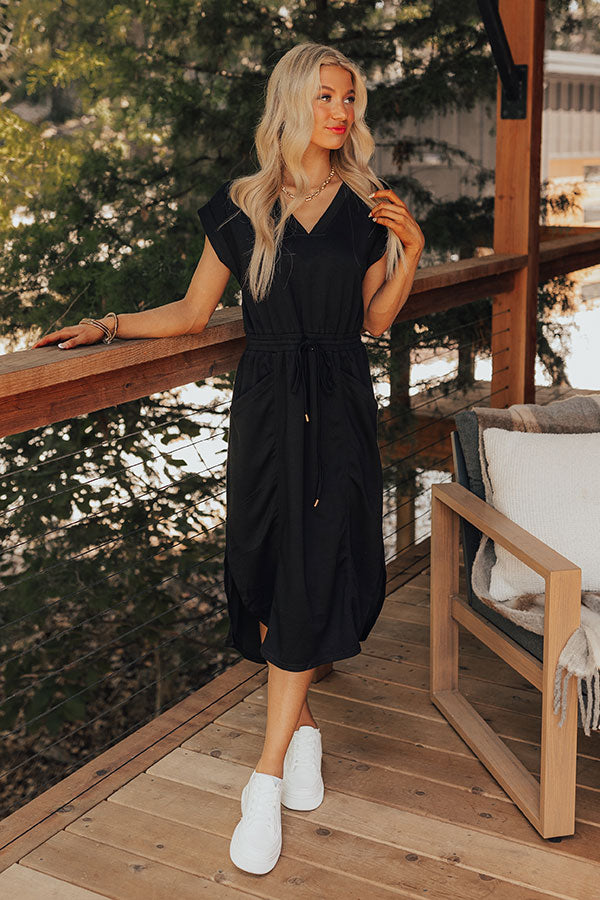 Madison Avenue Stroll Midi in Black Image - 3