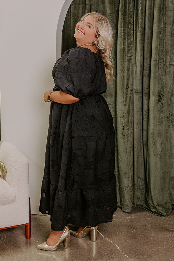 Modern Muse Jacquard Midi Curves Image - 2