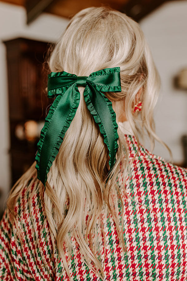Cue The Charm Bow Hair Clip in Hunter Green Image - 1