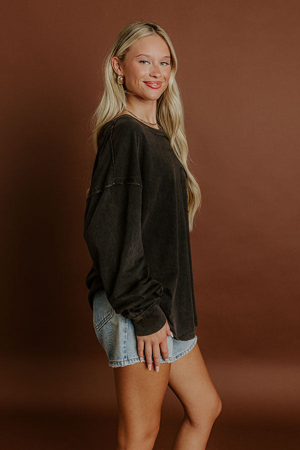 The Essential Oversized Vintage Wash Tee in Black Image 4