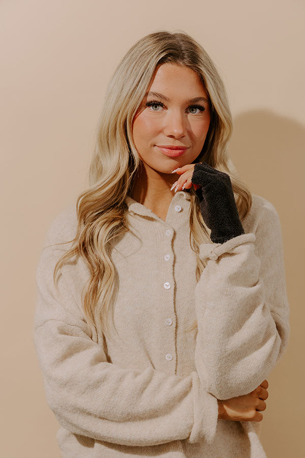 Barefoot Dreams CozyChic Lite Fingerless Gloves in Black Image - 3