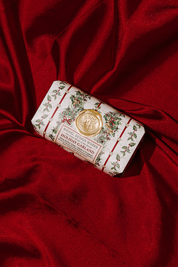 Michel Design Works Large Bath Soap in Holiday Garland Image - 1