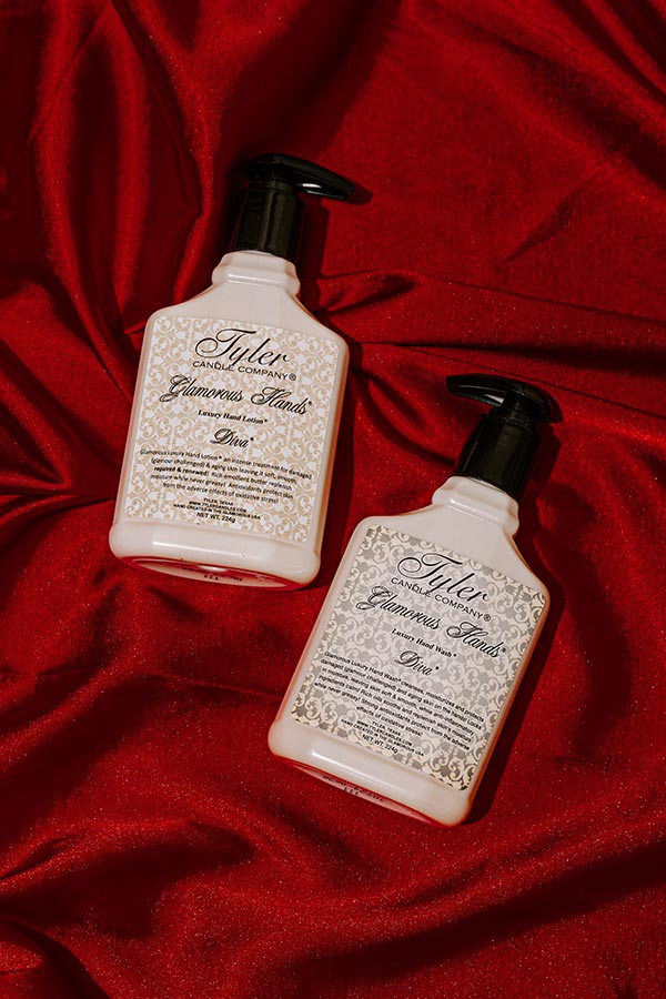 Tyler Candle Company Glamours Hands Gift Set in Diva Image - 2