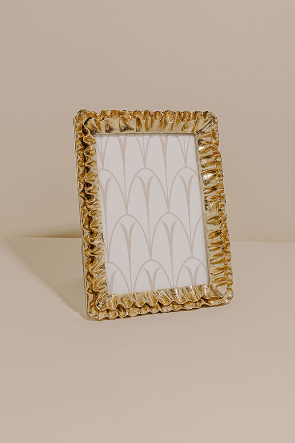 Gold Ruffle Photo Frame Image - 1