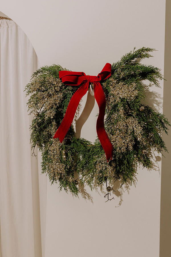 Holiday Cheer Tinsel Wreath Image - 1
