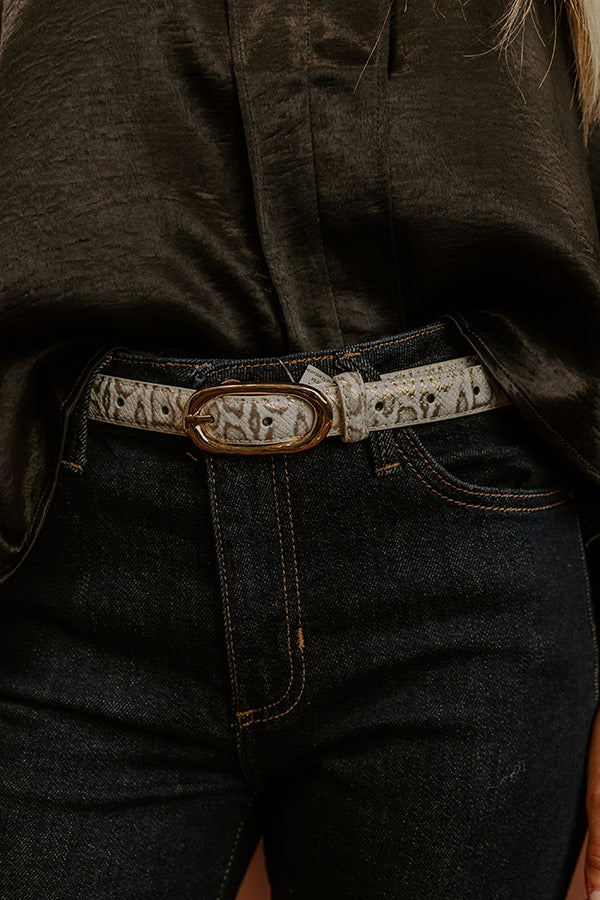 Uptown Muse Faux Leather Snake Print Belt in White Image - 2