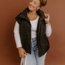 Brisk Stroll Puffer Vest in Black Curves Image - 1