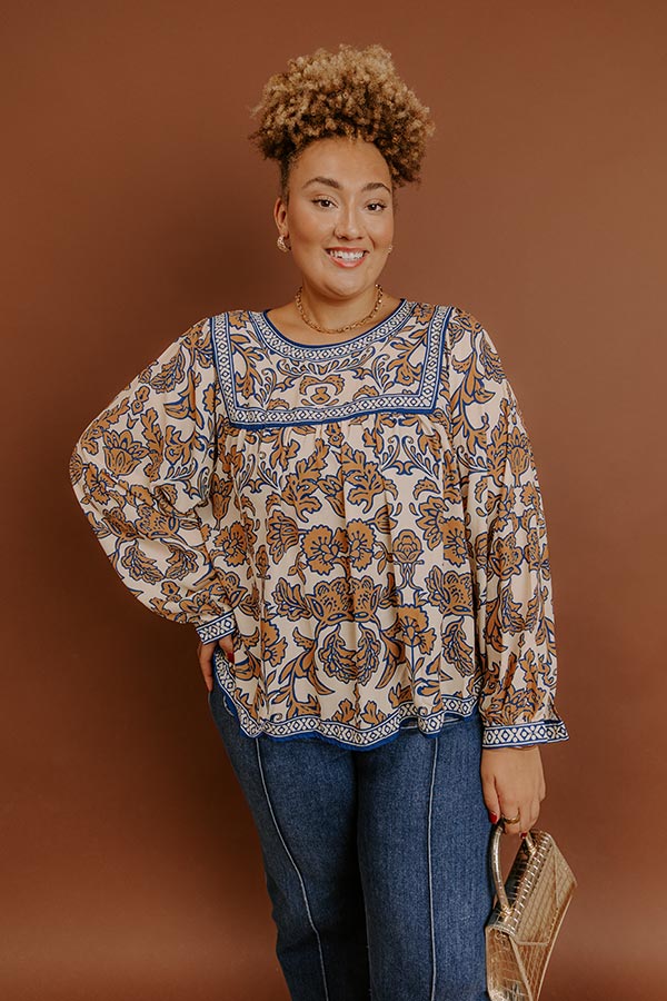 Hidden Attraction Floral Top Curves Image - 3