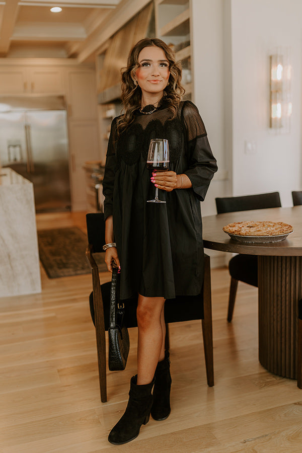 Chic Agenda Lace Applique Mini Dress in Black Image - 5