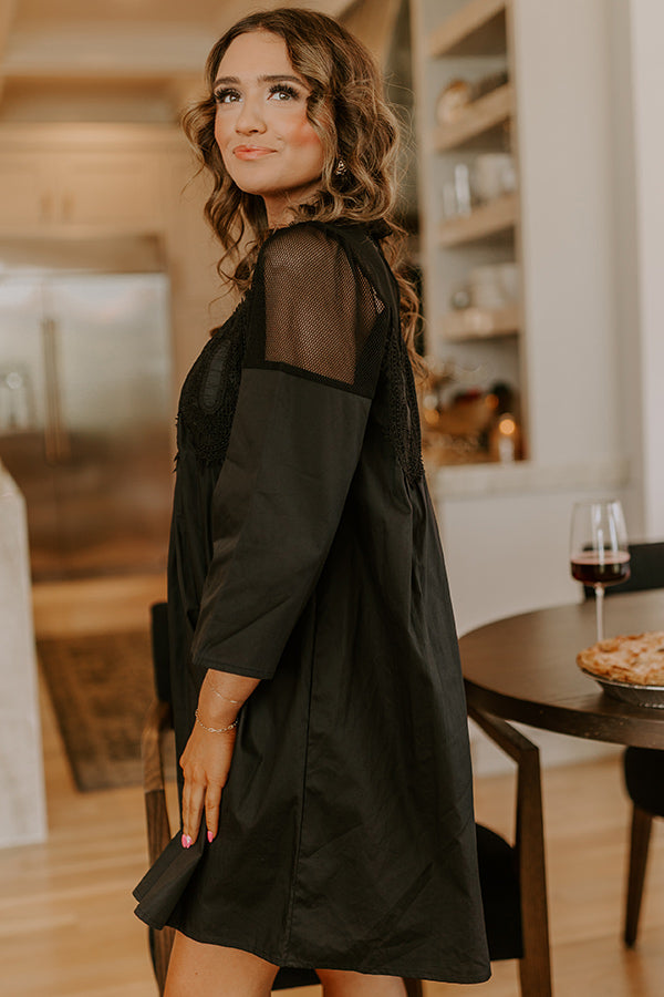 Chic Agenda Lace Applique Mini Dress in Black Image - 2