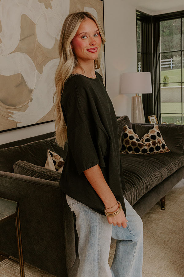 Ever So Effortless Oversized Tee in Black Image - 4