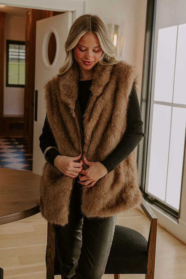 Midnight In France Faux Fur Vest in Mocha Image - 5