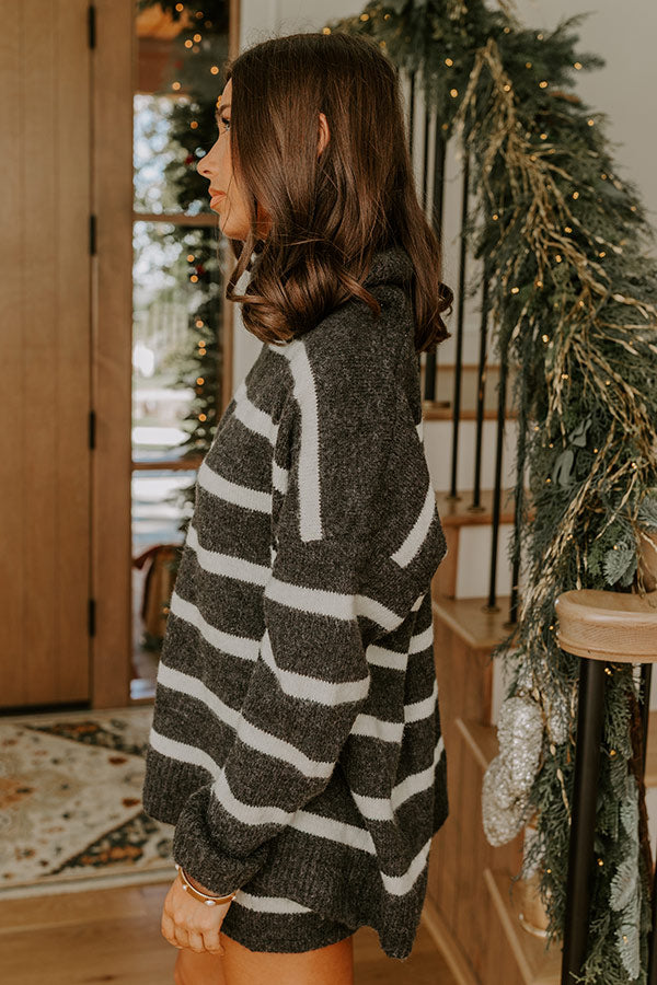 Park Avenue Chic Oversized Knit Sweater in Charcoal Image - 4