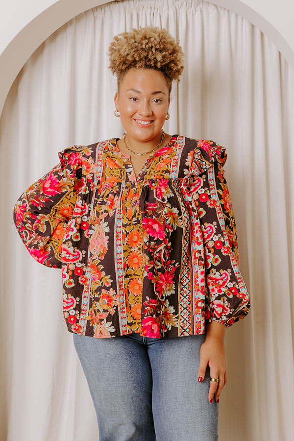 Garden Party Ready Floral Shift Top in Black Curves Image - 4