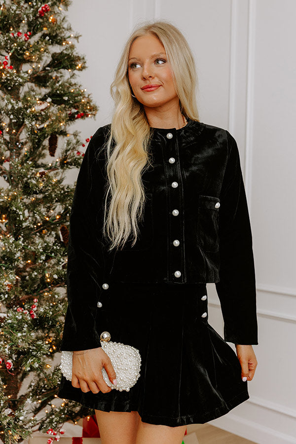 Classy And Chic Velvet Jacket Image - 2