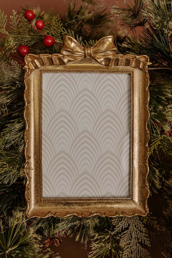 Bow-tiful Moment Photo Frame Image - 1