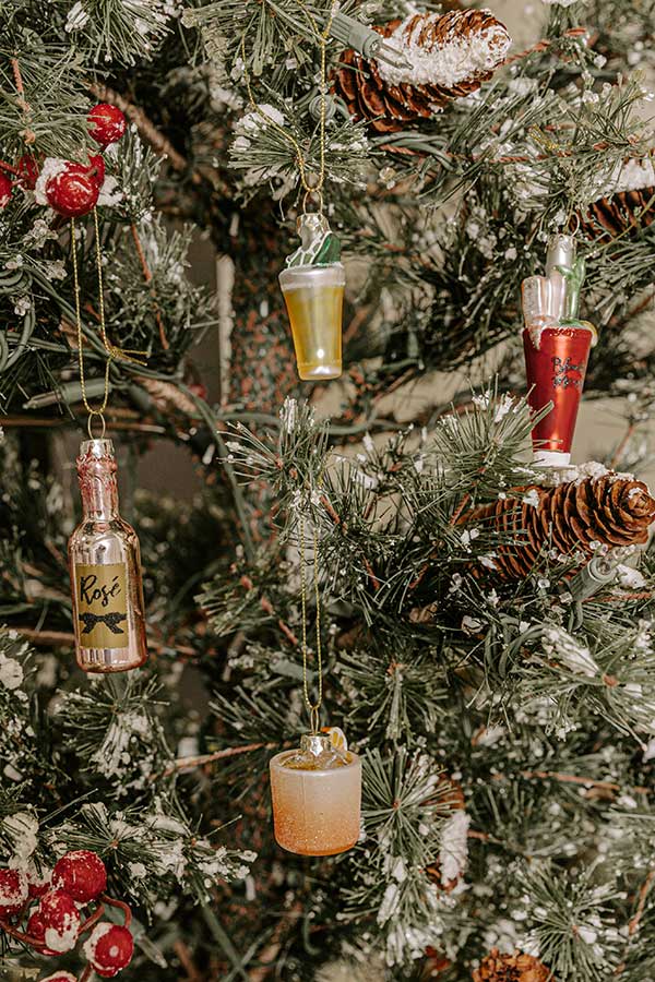 8 Oak Lane It's Beginning To Look A Lot Like Cocktails Glass Ornament Set Image - 1