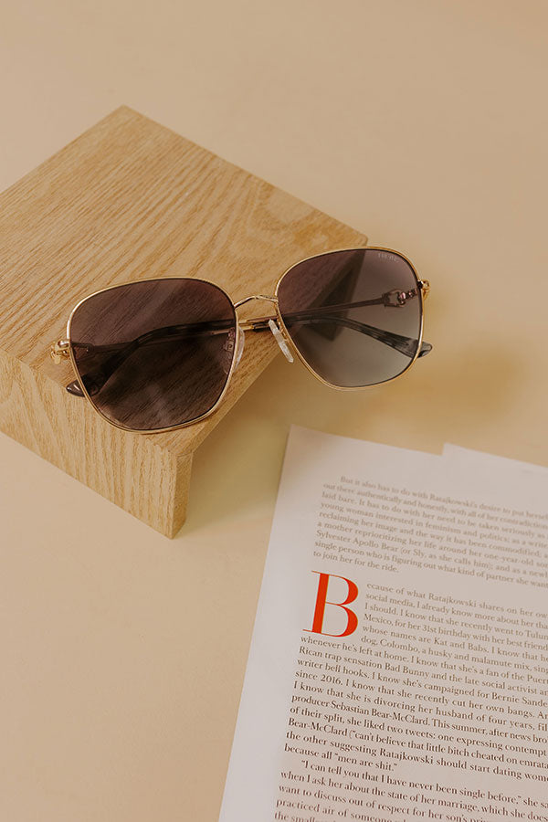 FREYRS Lea Round Sunglasses in Gradient Grey Image - 1