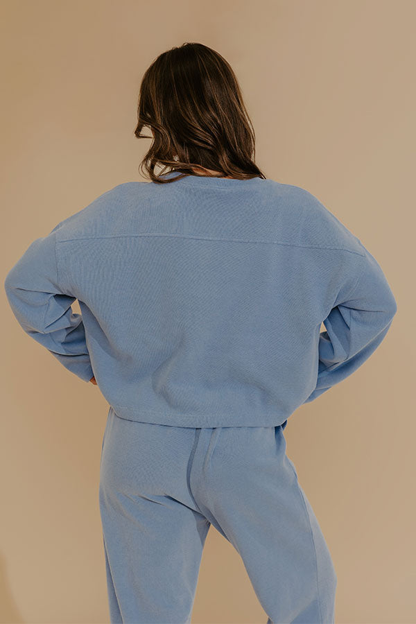 Weekend Away Knit Sweatshirt in Airy Blue Image - 3