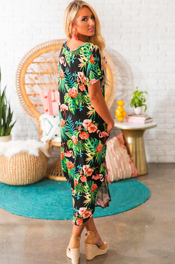 Flamingo Friendly T-shirt Midi Image - 3