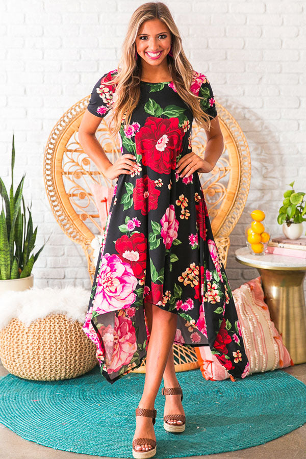 Peony Perfection Midi in Black Image - 1