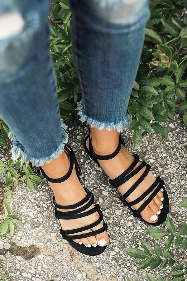 The Mae Sandal in Black Image - 3