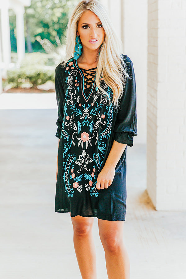 Island Breeze Embroidered Shift Dress Image - 1