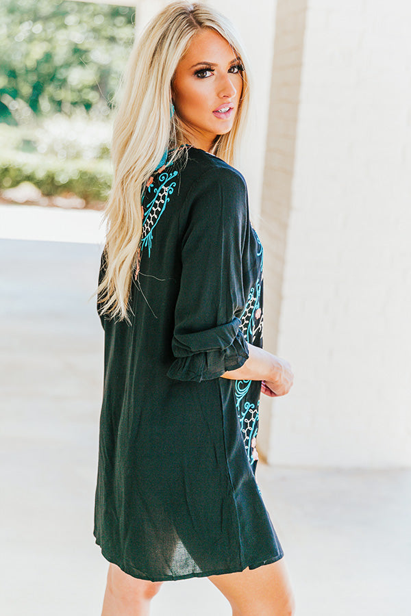 Island Breeze Embroidered Shift Dress Image - 4