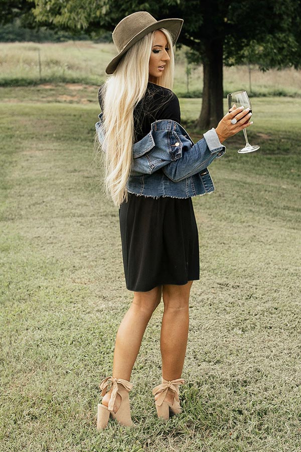 Button Up Bombshell Shift Dress in Black Image - 4