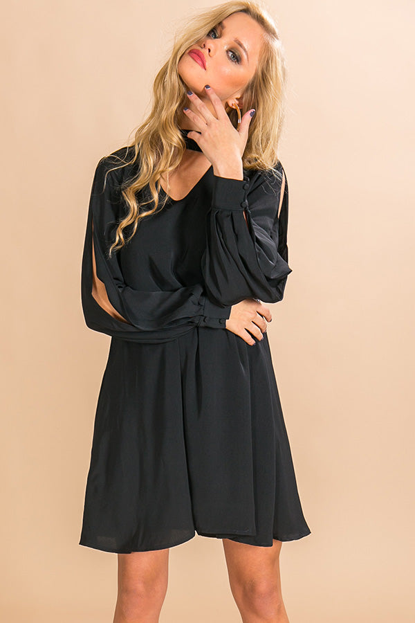 Breckenridge Beauty Shift Dress In Black Image - 2