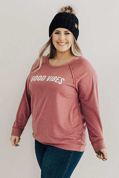 Good Vibes Only Sweatshirt In Blush Curves Image - 4
