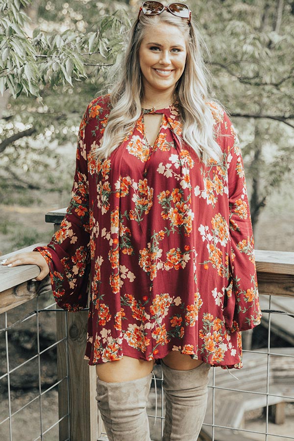 Savannah Weekend Floral Shift Dress Curves Image - 1