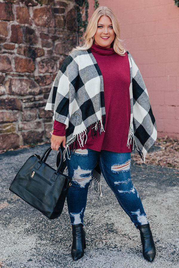 Manhattan Mornings Buffalo Check Poncho in White Image - 5