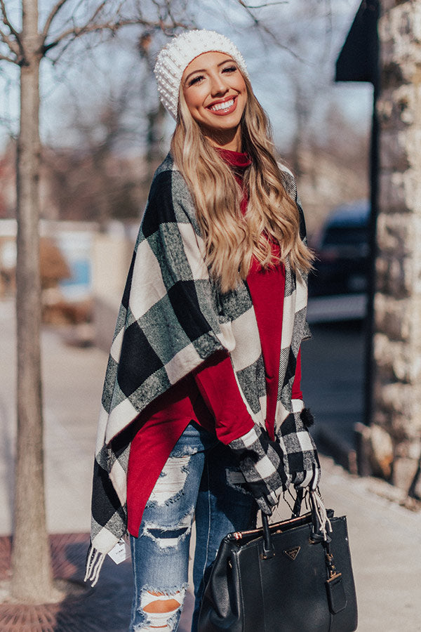 Manhattan Mornings Buffalo Check Poncho in White Image - 2